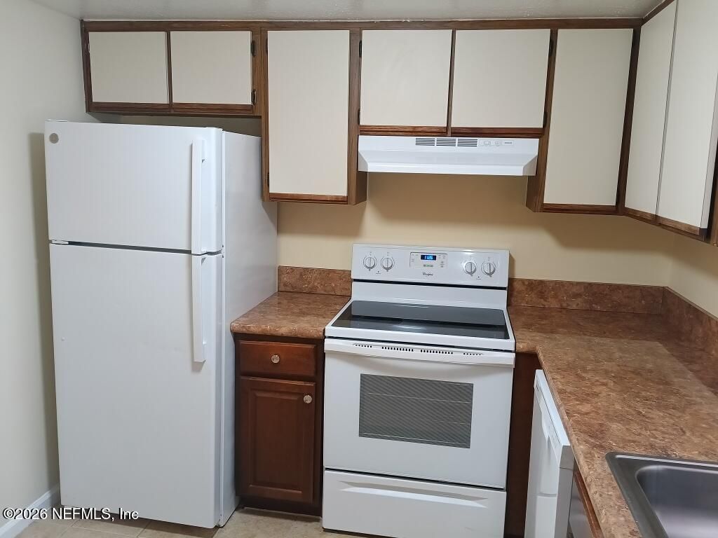 5201 Atlantic Boulevard, Unit 13, Jacksonville, FL 32207 Photo