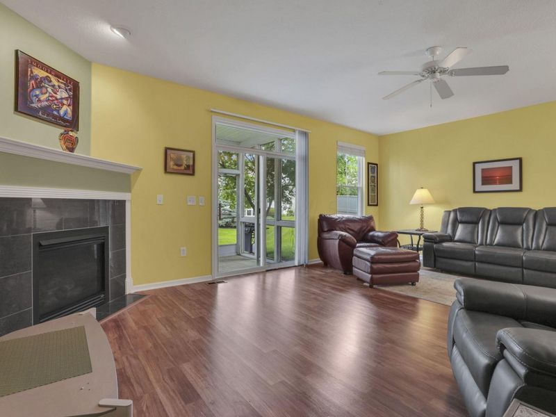 3957 Spectacle Drive , Columbus, OH 43230 Photo 12