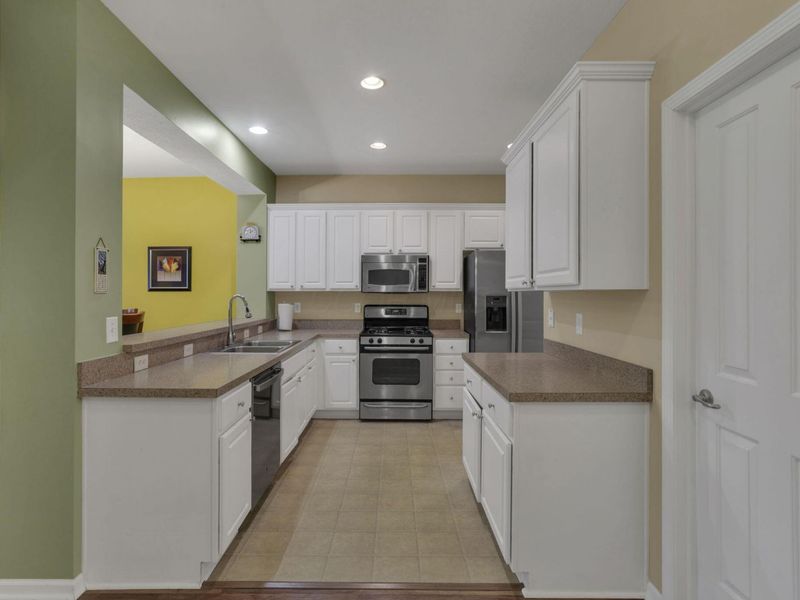 3957 Spectacle Drive , Columbus, OH 43230 Photo 22