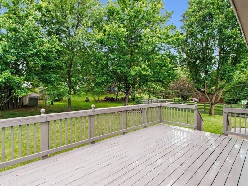 8959 Holquest Drive, Lewis Center, OH 43035 Photo 24