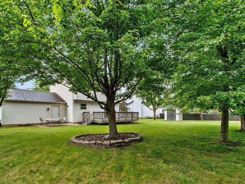 8959 Holquest Drive, Lewis Center, OH 43035 Photo 29