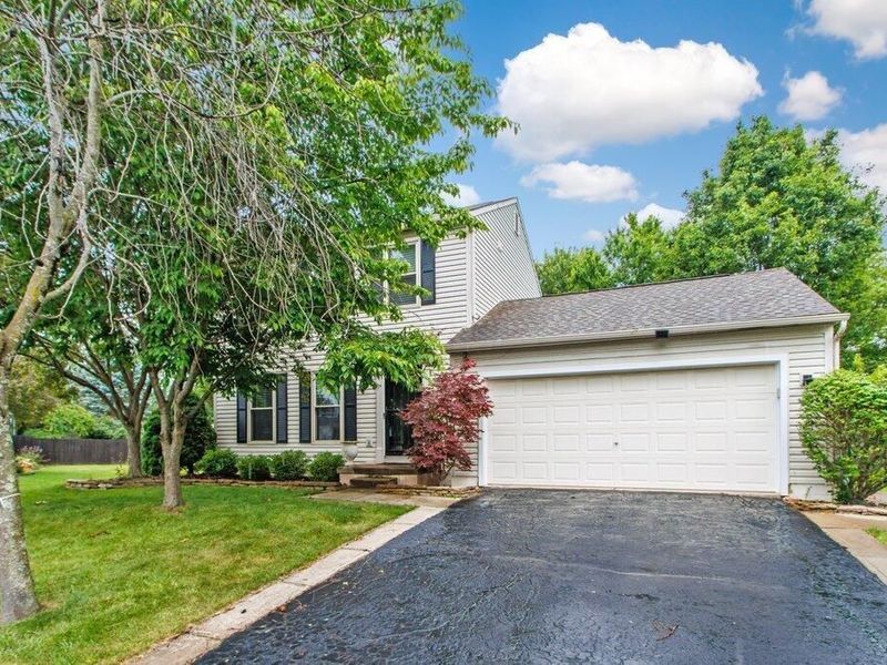 8959 Holquest Drive, Lewis Center, OH 43035 Photo 3