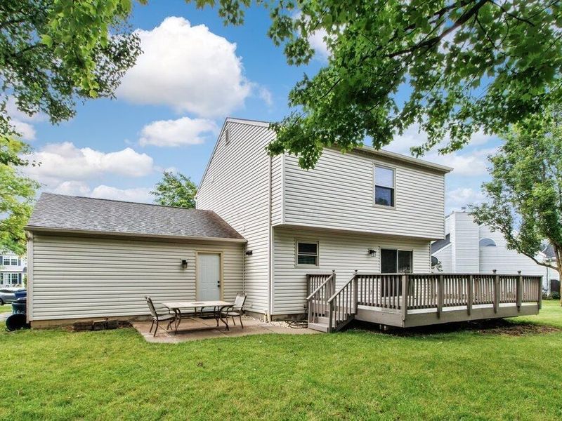 8959 Holquest Drive, Lewis Center, OH 43035 Photo 32