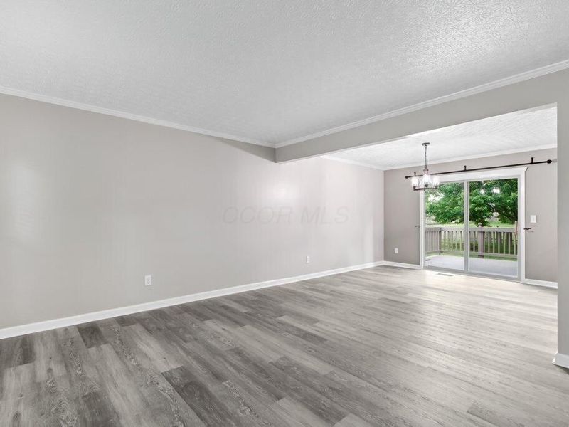 8959 Holquest Drive, Lewis Center, OH 43035 Photo 4