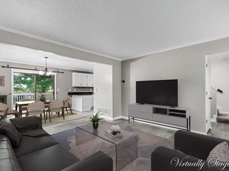 8959 Holquest Drive, Lewis Center, OH 43035 Photo 5