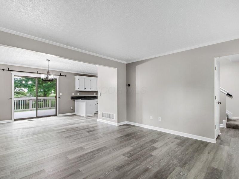 8959 Holquest Drive, Lewis Center, OH 43035 Photo 6