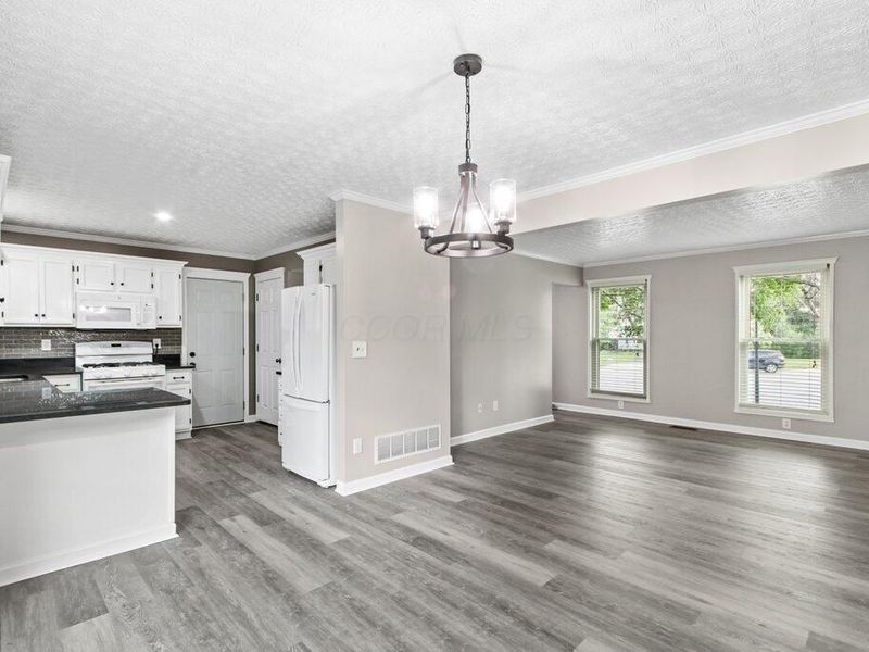 8959 Holquest Drive, Lewis Center, OH 43035 Photo 8