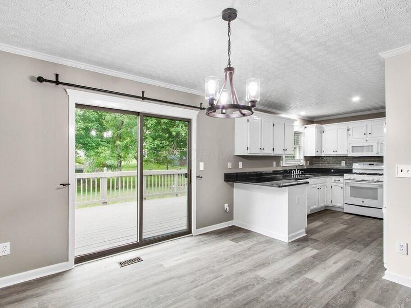 8959 Holquest Drive, Lewis Center, OH 43035 Photo 9