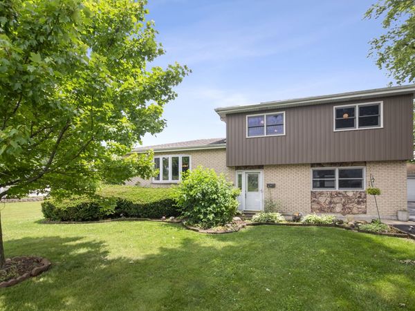 17313 64th Court , Tinley Park, IL 60477