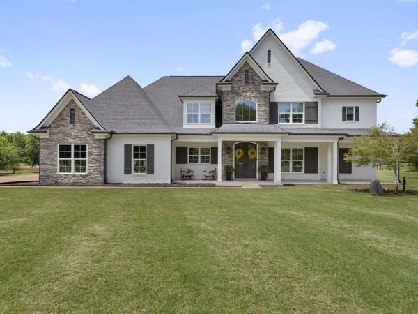 255 LAKE POINTE CV, Rossville, TN 38066