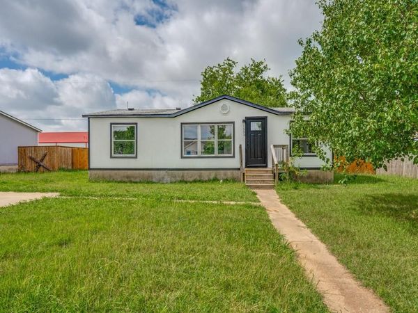 1503 Old Bridge Road, Cleburne, TX 76033