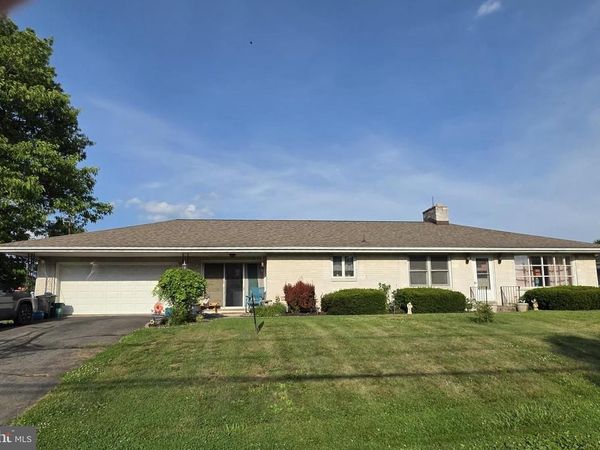 35 TRAIL ROAD N , ELIZABETHTOWN, PA 17022