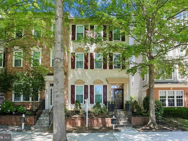 801 MAIN STREET, GAITHERSBURG, MD 20878