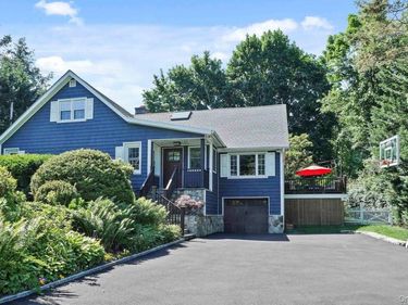4 McKinley Place, Ardsley, NY 10502