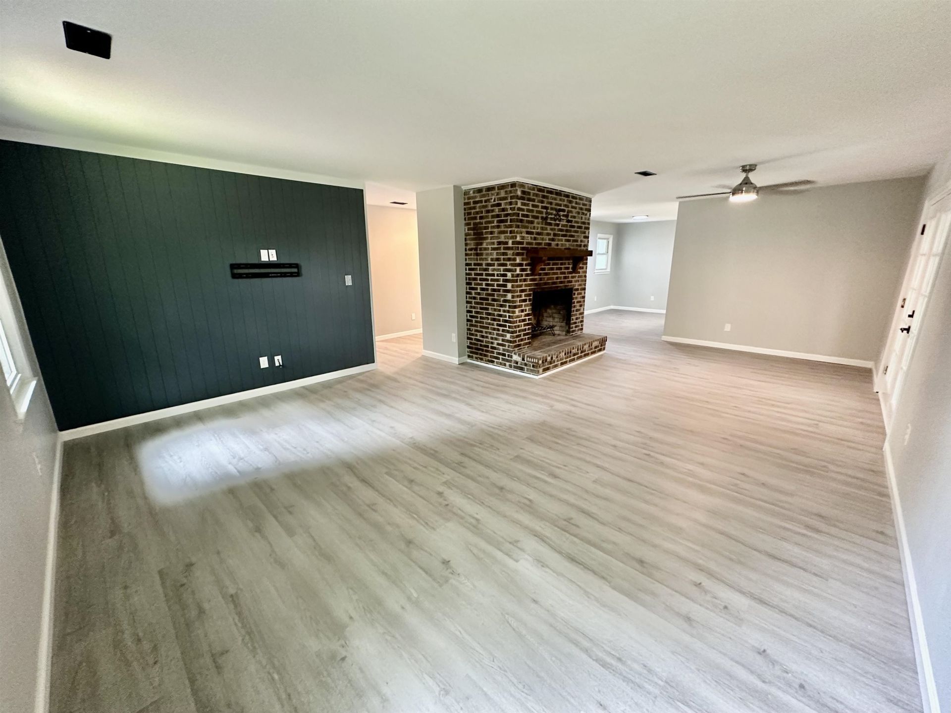 310 Jordan Circle  Photo 10