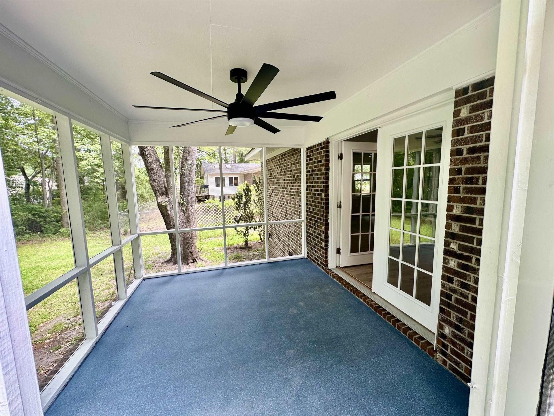 310 Jordan Circle  Photo 11