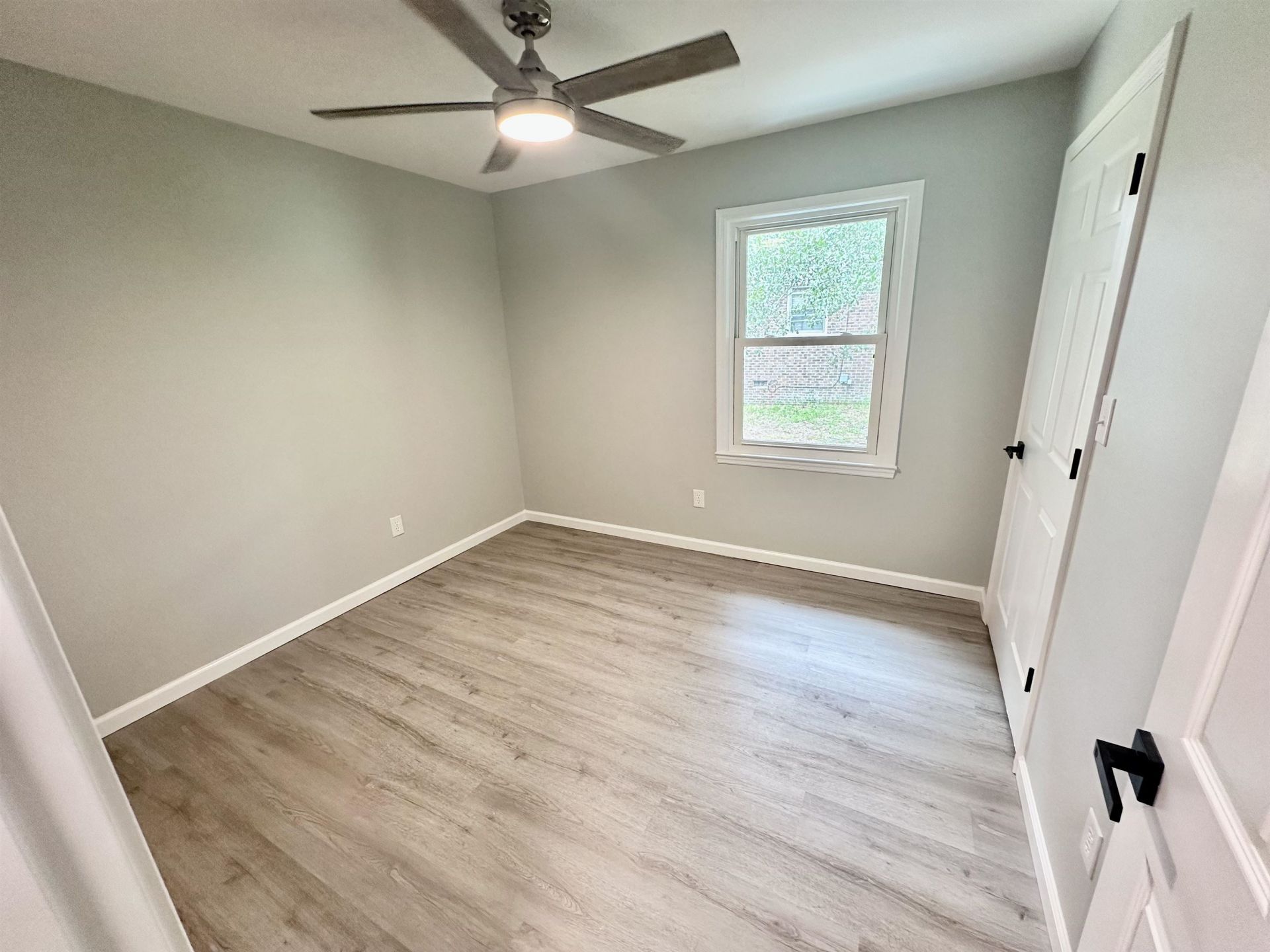 310 Jordan Circle  Photo 12