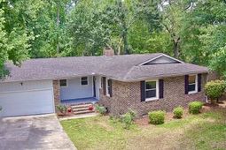 310 Jordan Circle  photo 4