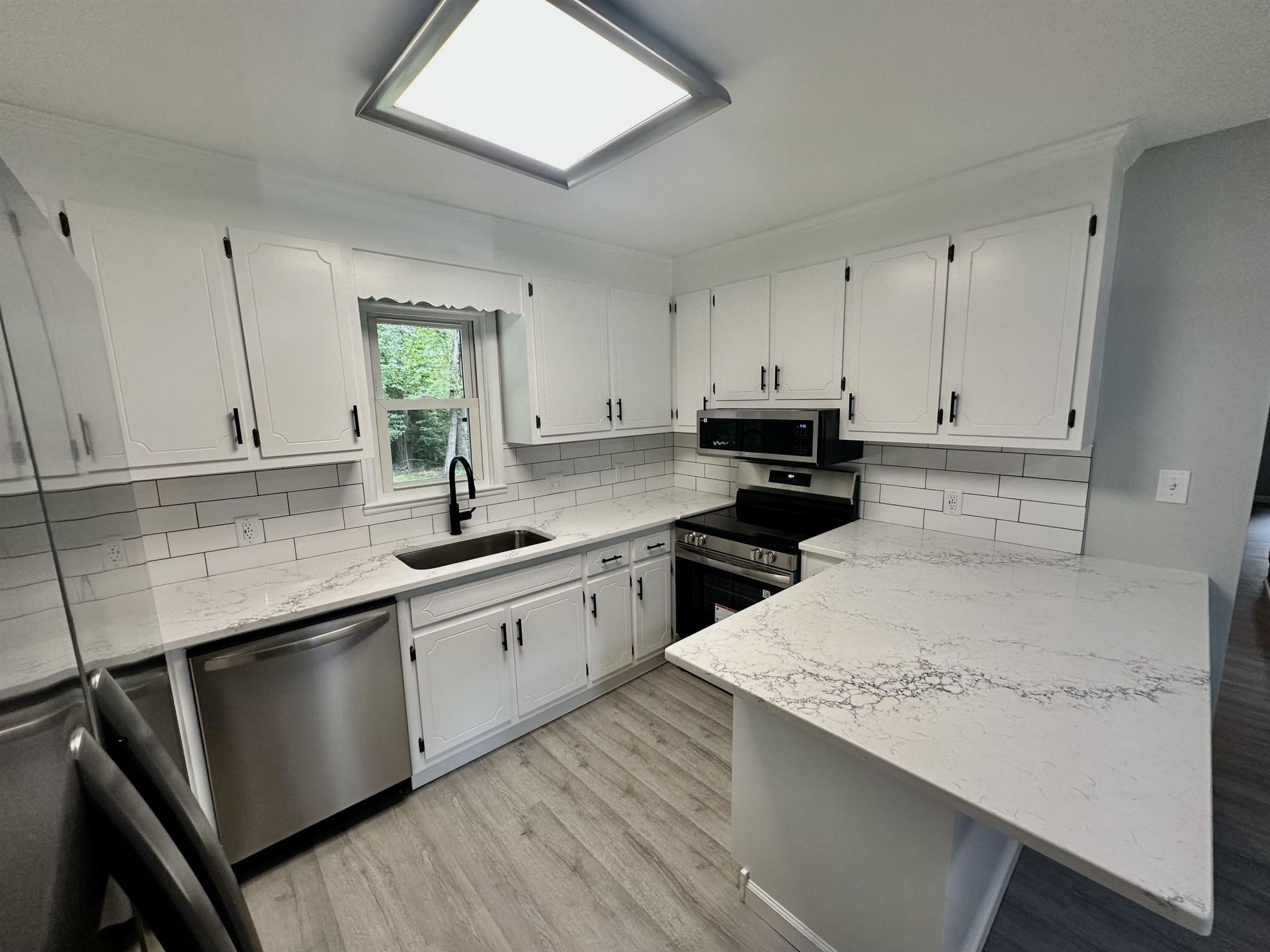 310 Jordan Circle  Photo 8