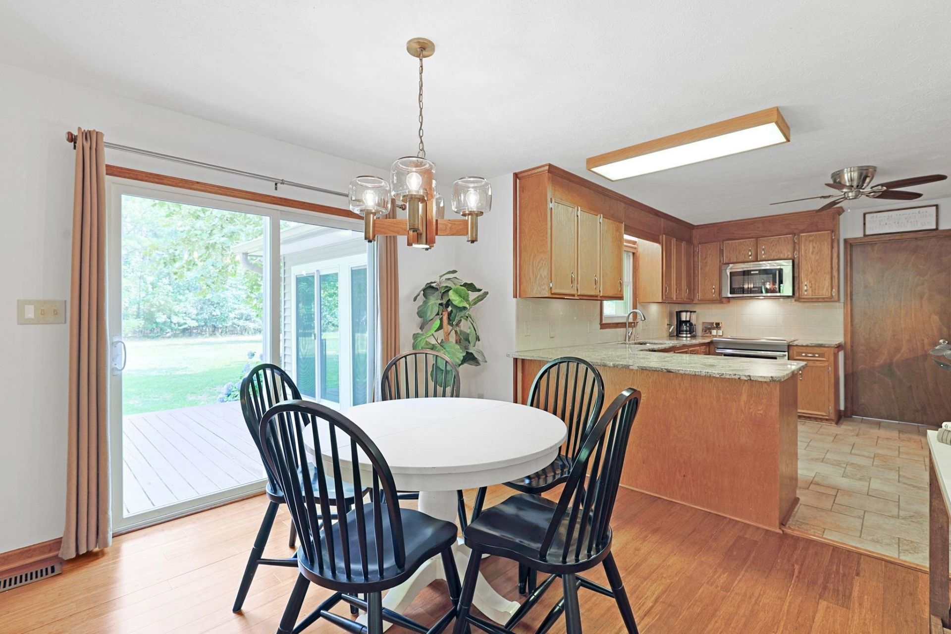 4272 Old Tram Rd.  Photo 6