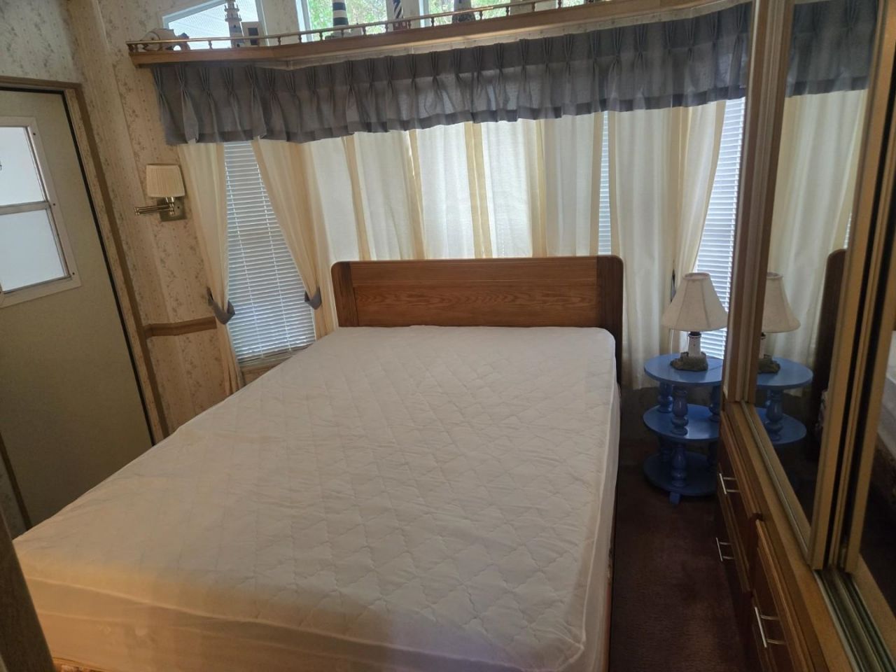 5400 Little River Neck Rd.  Photo 8