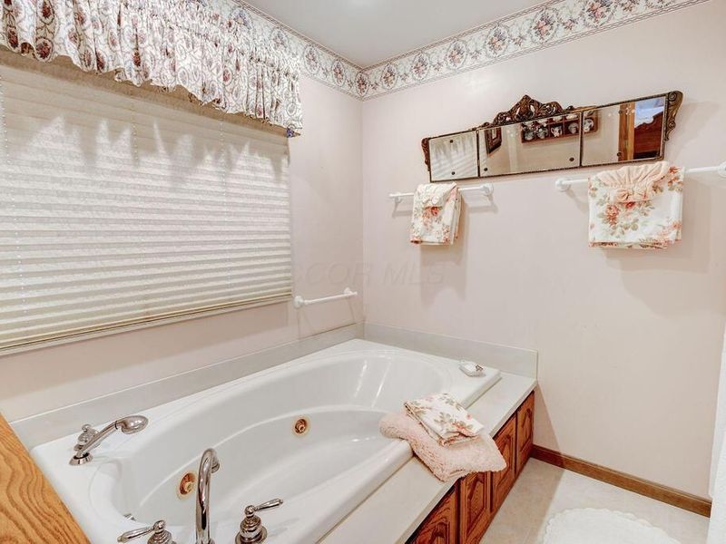 14569 Douglas Lane Road , Centerburg, OH 43011 Photo 21