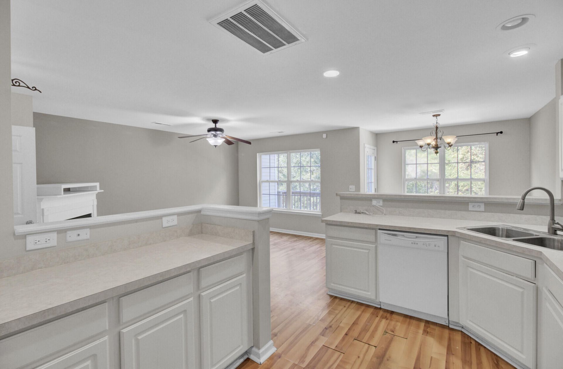 208 Darcy Avenue Photo 15