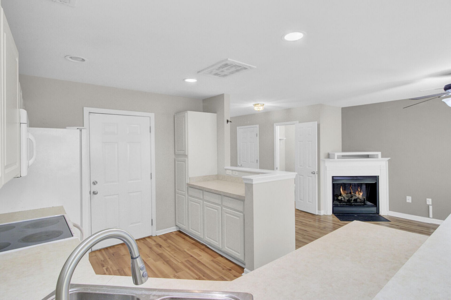 208 Darcy Avenue Photo 16