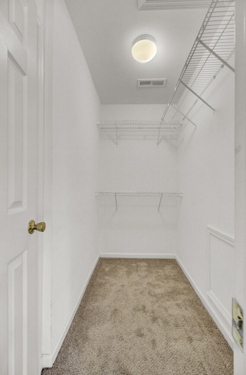 208 Darcy Avenue Photo 33