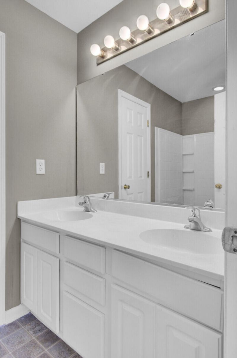208 Darcy Avenue Photo 35