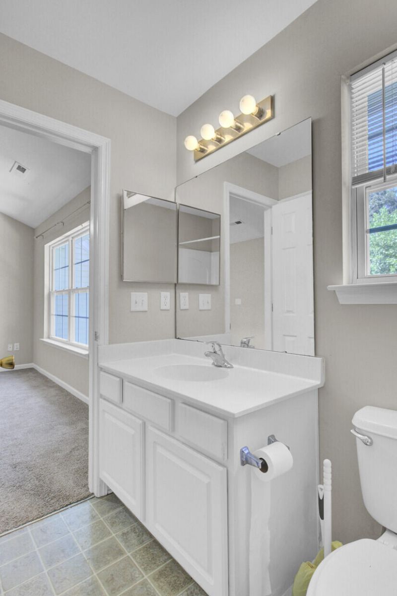 208 Darcy Avenue Photo 37