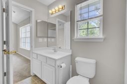 208 Darcy Avenue photo 4