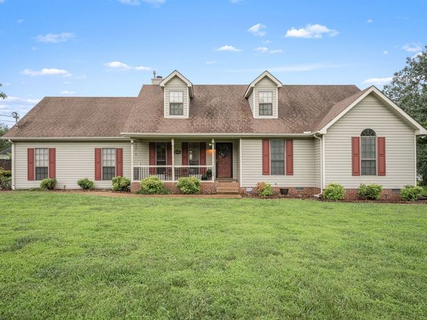 2923 Two Deer Trl, Murfreesboro, TN 37129