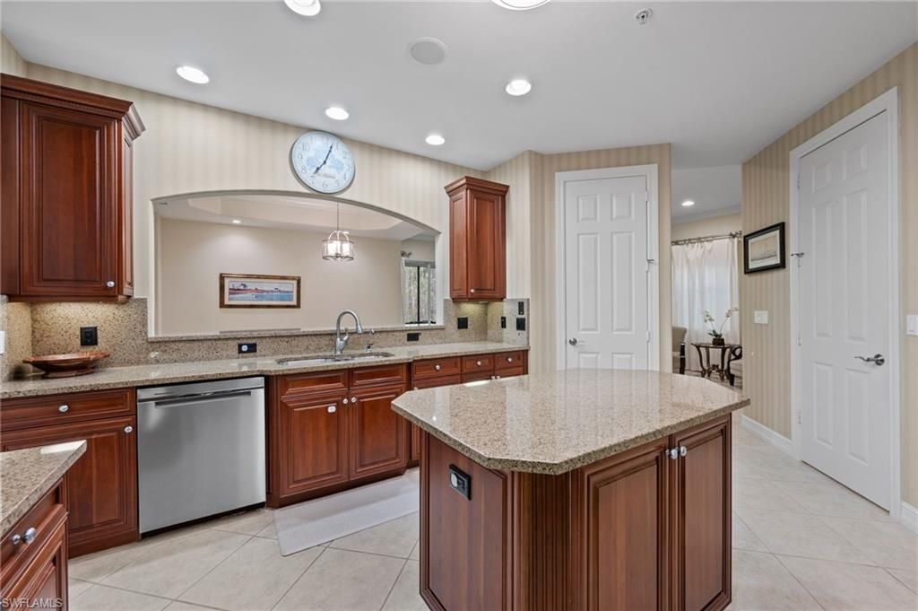 2809 Tiburon Blvd E, Unit 2-101, Naples, FL 34109 Photo