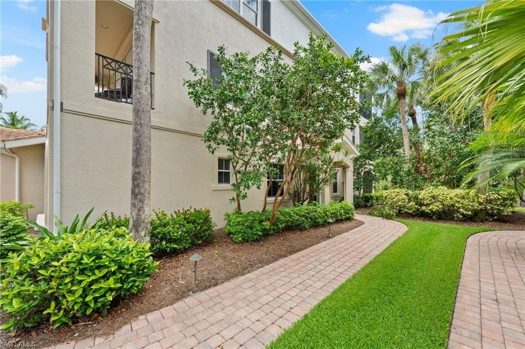2809 Tiburon Blvd E, Unit 2-101, Naples, FL 34109 Photo