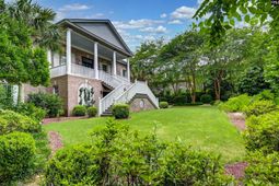116 Country Club Drive  photo 4