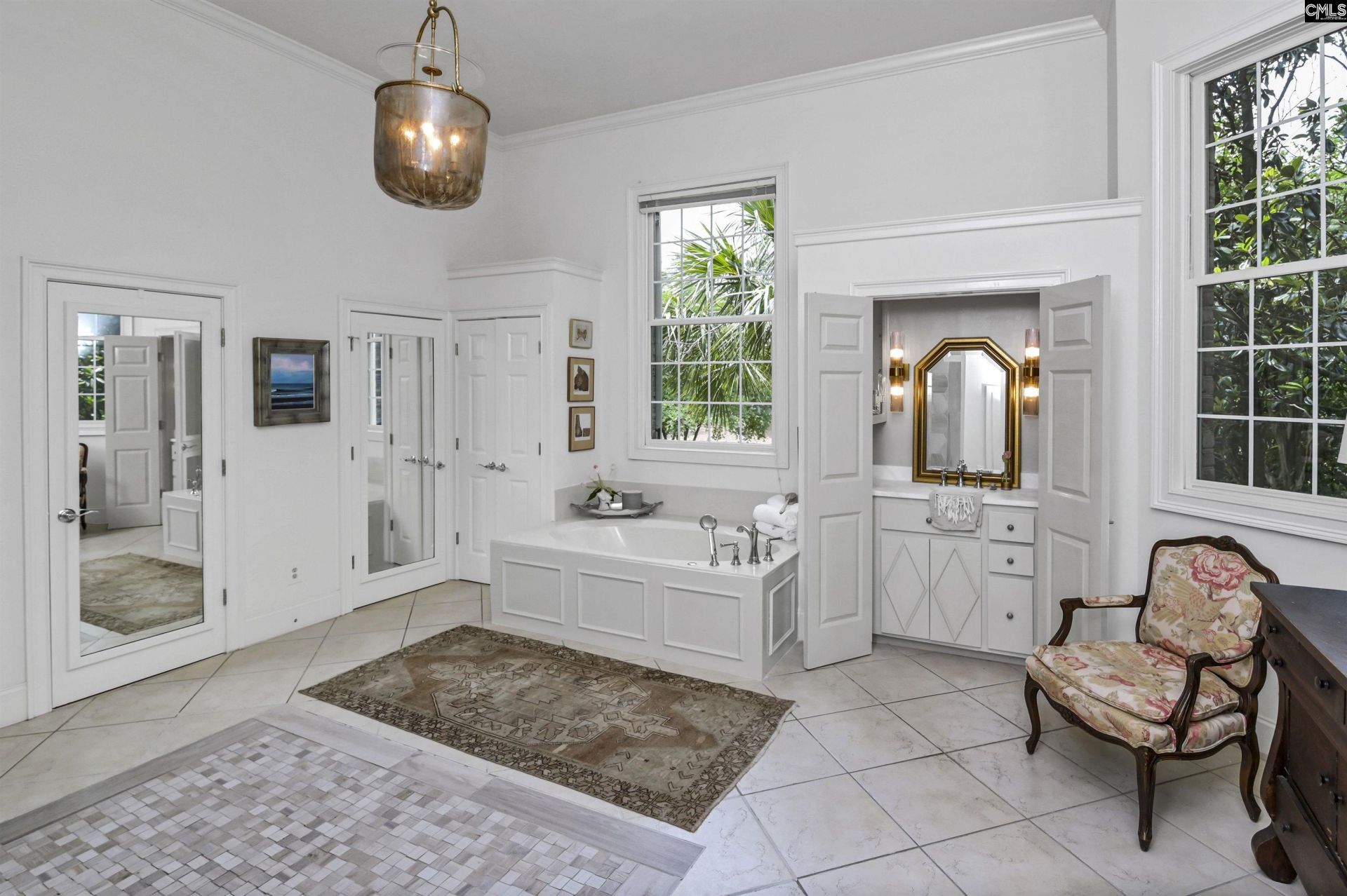 116 Country Club Drive  Photo 33