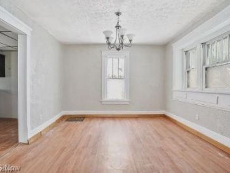 759 Fern Street, Akron, OH 44307 Photo 5