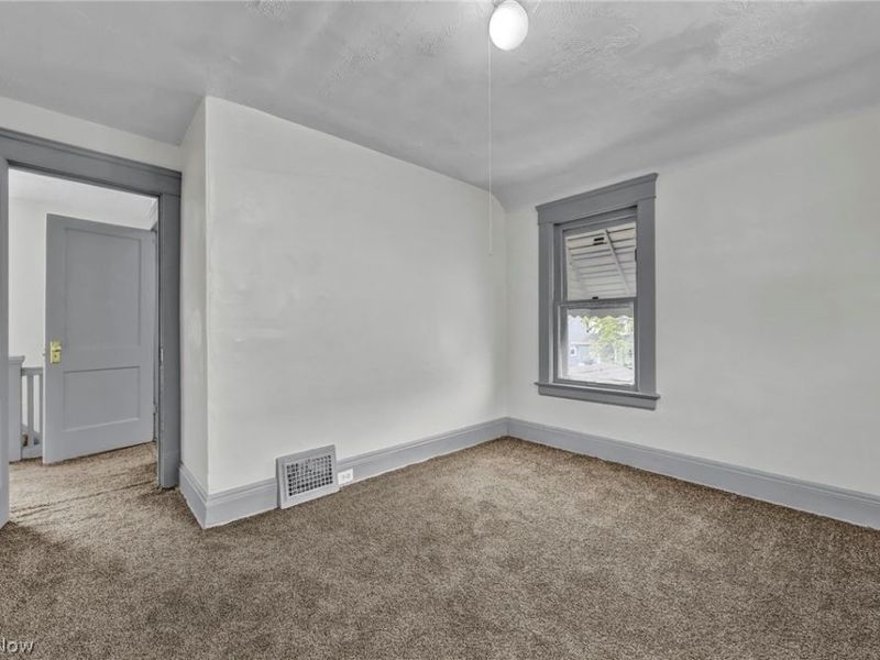 3341 E 145th Street, Cleveland, OH 44120 Photo 17
