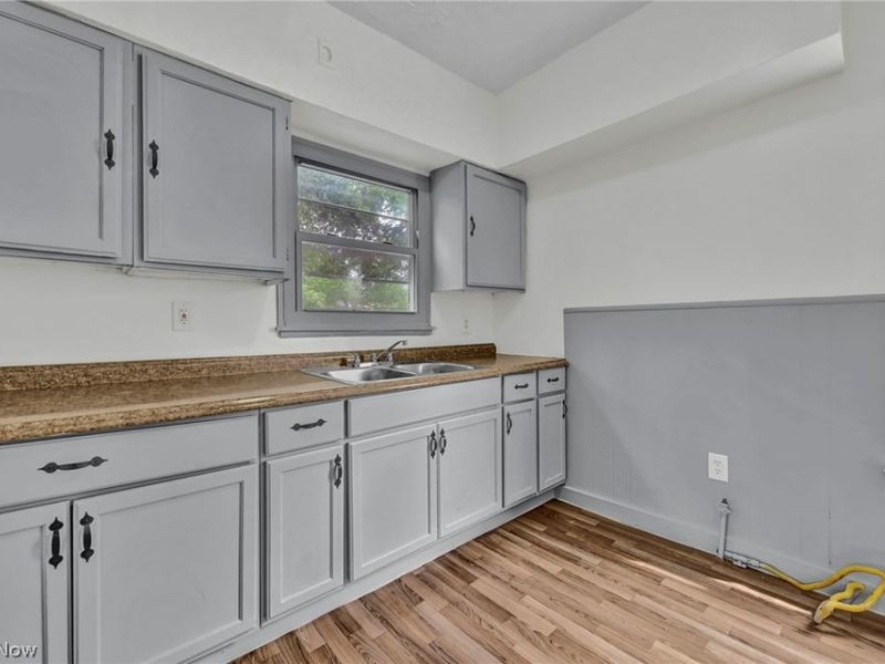 3341 E 145th Street, Cleveland, OH 44120 Photo 8
