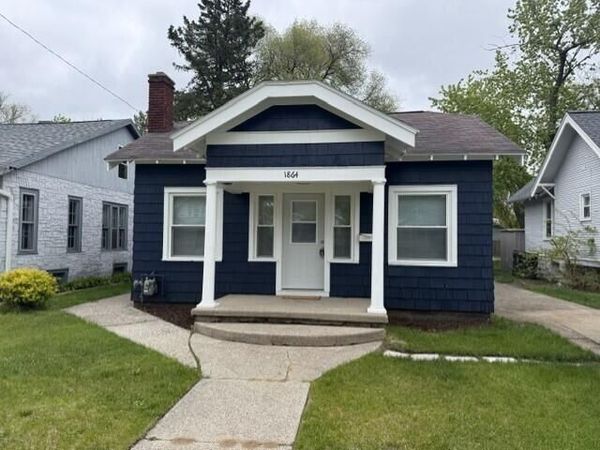 1864 Wood Street, Muskegon, MI 49442