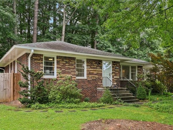 579 N Superior Avenue , Decatur, GA 30033