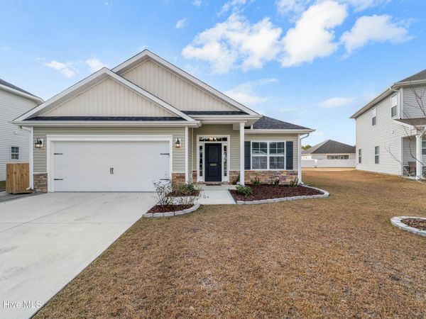 1003 Manhatten Court , Richlands, NC 28574