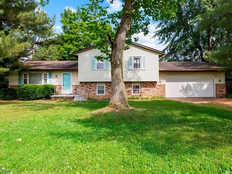 16741 Indian Hollow Road, Grafton, OH 44044 Photo 2