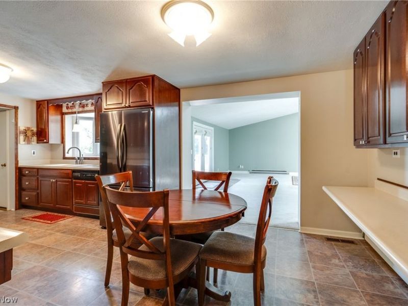 4710 Brunnerdale Avenue NW, Canton, OH 44718 Photo 9