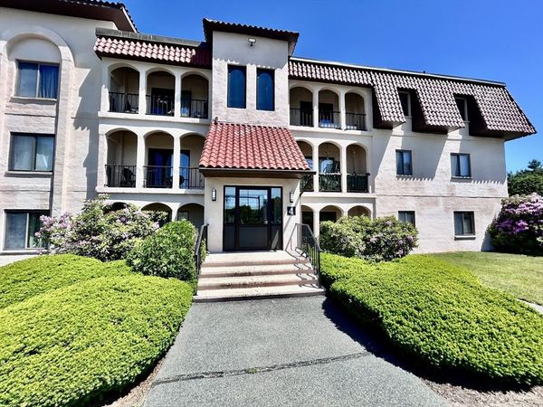 685 Oak Street, Unit 4-6, Brockton, MA 02301