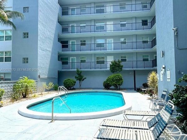 1750 Jefferson St, Unit 303, Hollywood, FL 33020