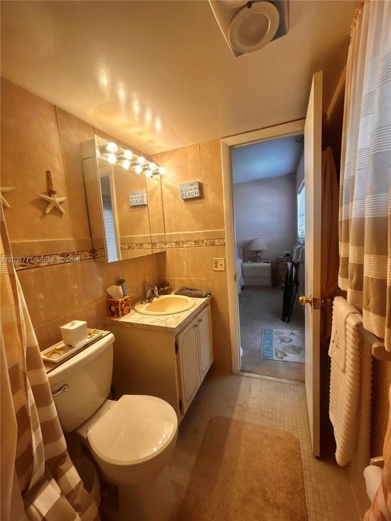 1750 Jefferson St , Unit 303, Hollywood, FL 33020 Photo