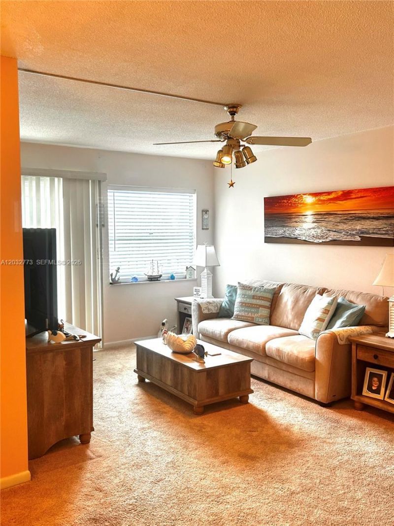1750 Jefferson St , Unit 303, Hollywood, FL 33020 Photo