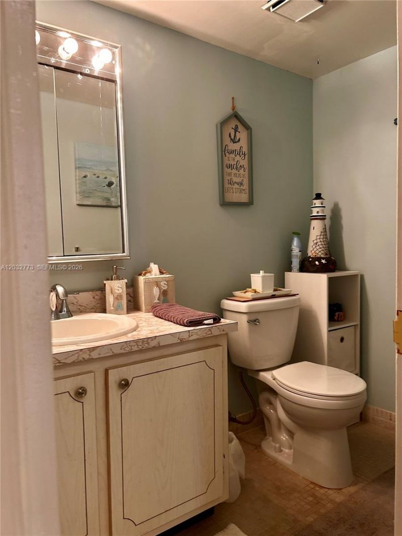 1750 Jefferson St , Unit 303, Hollywood, FL 33020 Photo